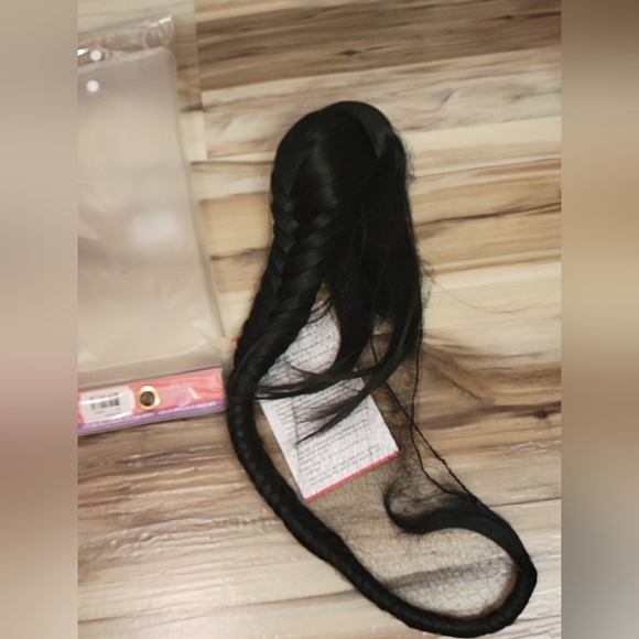 NWT Bang & Fishtail Braid Drawstring - Picture 4 of 7